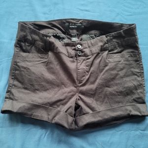 Black Sateen Mid Rise Shorts Cuffed Hem